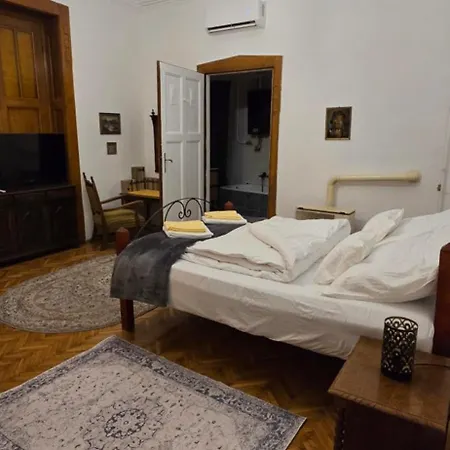 Lägenhet Moods Apartmans *