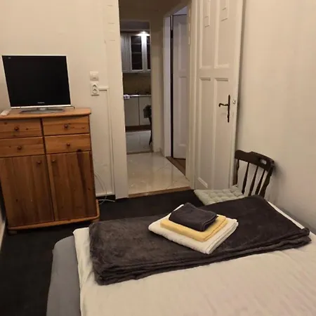 Lägenhet Moods Apartmans Szeged