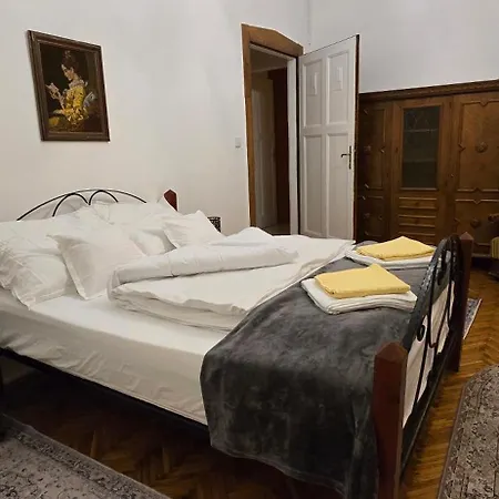 Moods Apartmans Apartamento