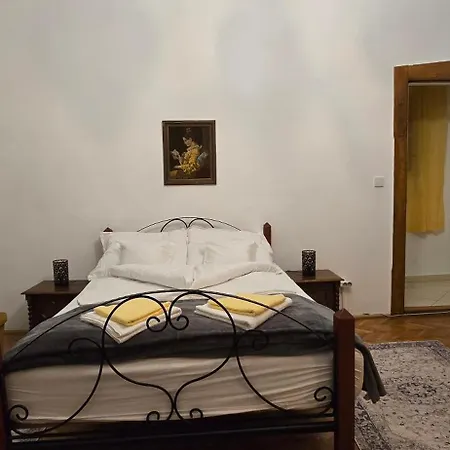 Lägenhet Moods Apartmans *