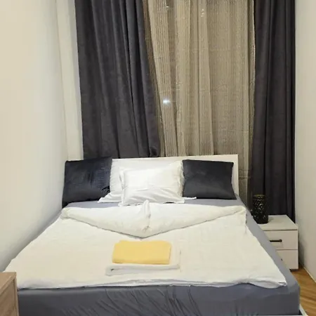 Lägenhet Moods Apartmans Szeged