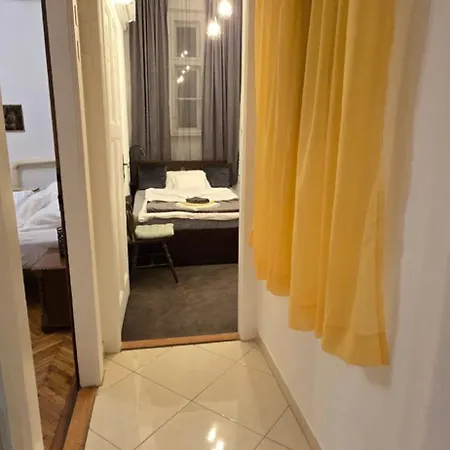 Moods Apartmans * Seghedin